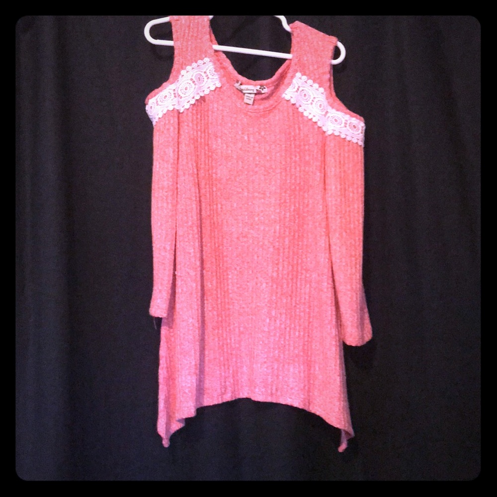 cold shoulder top